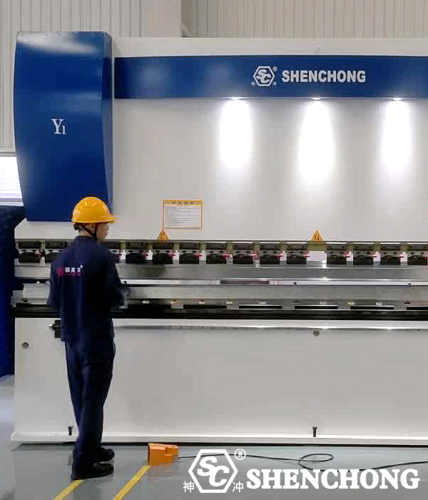 Máy ép thủy lực CNC SC WSK 160T 4500MM 4+1 trục EL15T