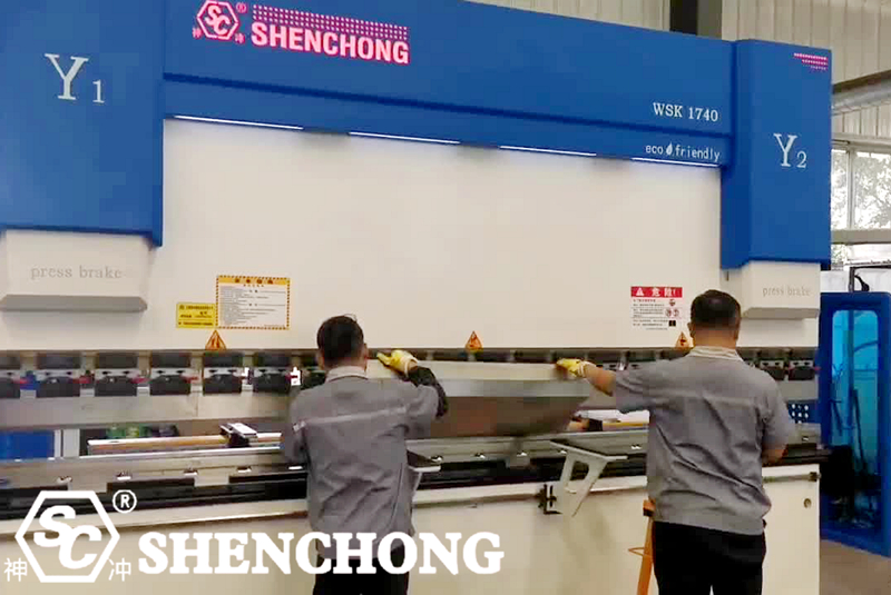 WSK 170トン 4000mm CNCプレスブレーキ EL15T 4+1軸