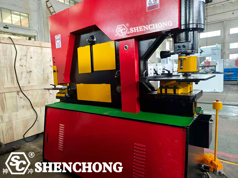 Hydraulic Iron Worker Machine Back Look