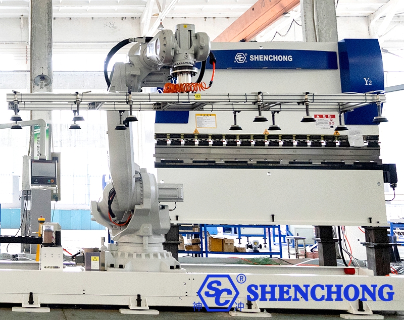 Automatic Loading and Unloading and Robot System