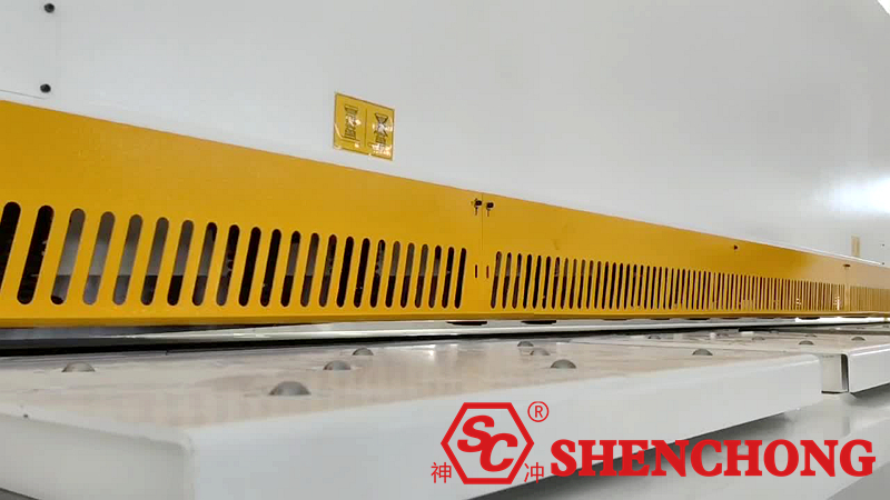 Гидравлические ножницы QC11K 8x6100 мм