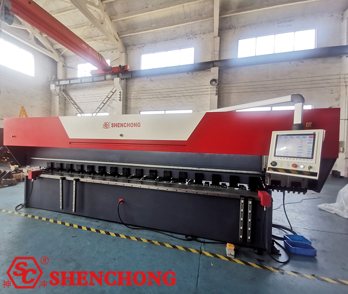 Máquina ranuradora CNC vertical